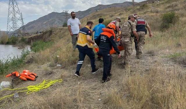 Kağızman'da Aras Nehri kıyısında kimliği belirsiz ceset bulundu