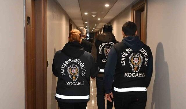 Kocaeli'de çeşitli suçlardan aranan 54 kişi tutuklandı