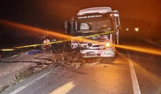 Konya'da kamyon ve otomobilin çarpışması sonucu 16 yaşındaki genç yaşamını yitirdi