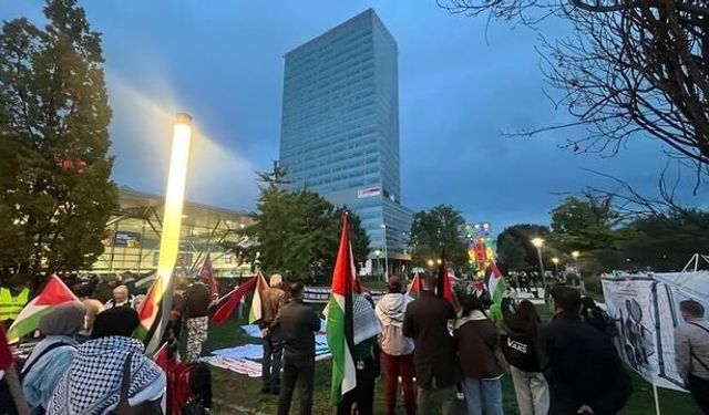 Linz'de Avusturya-İsrail maçı öncesi İsrail karşıtı protesto düzenlendi