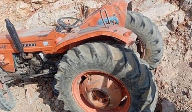 Mersin Mut'ta iki traktör çarpıştı: 1 kişi yaşamını yitirdi, 2 kişi ağır yaralandı