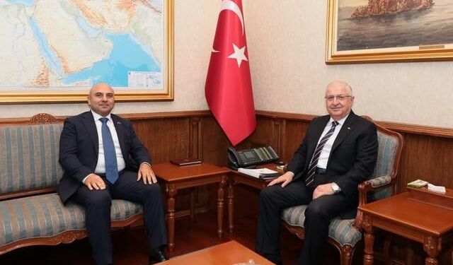 Milli Savunma Bakanı Güler, Azerbaycan Büyükelçisi Aslanov ile bir araya geldi