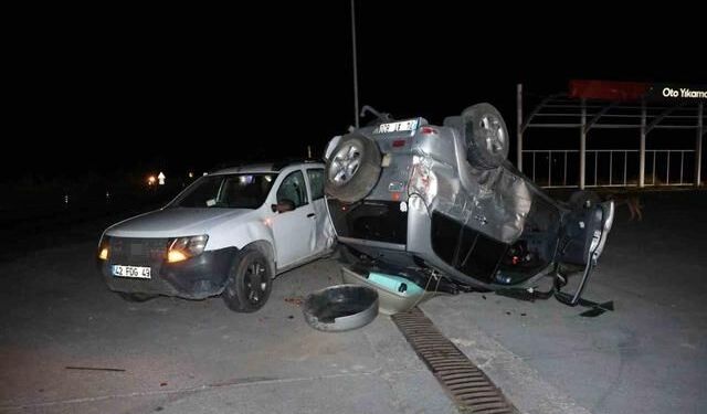 Nevşehir'de takla atan otomobil yol kenarındaki araca çarptı, sürücü alkollü çıktı