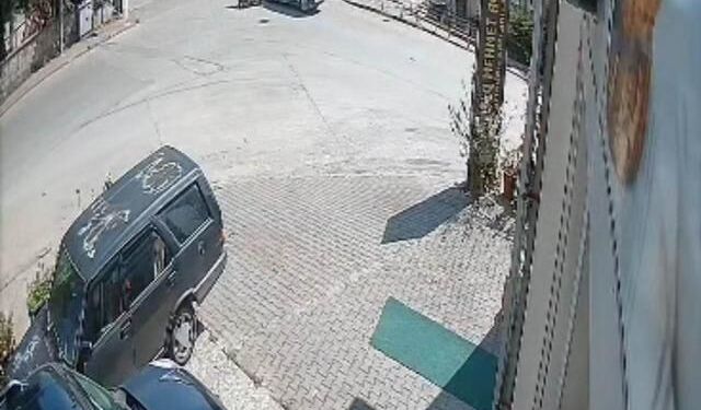Safranbolu'da hafif ticari araç ile motosiklet çarpıştı, yaralı sürücü hastaneye kaldırıldı