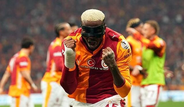 Victor Osimhen, Galatasaray'da 25 Yıl Sonra İlkleri Yaşattı