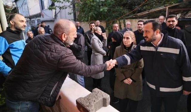 Abdullah Özdemir Eyüpsultan'daki sel mağduru vatandaşları ziyaret etti