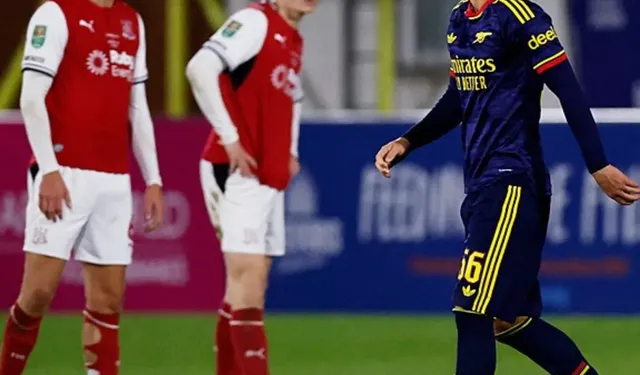 Arsenal, Lig Kupasında 4. Lig Takımı Fleetwood Town'a Penaltılarla Elendi