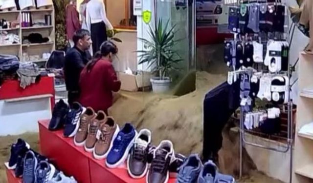 Ayazağa'da mağazaya su baskını anları kamerada