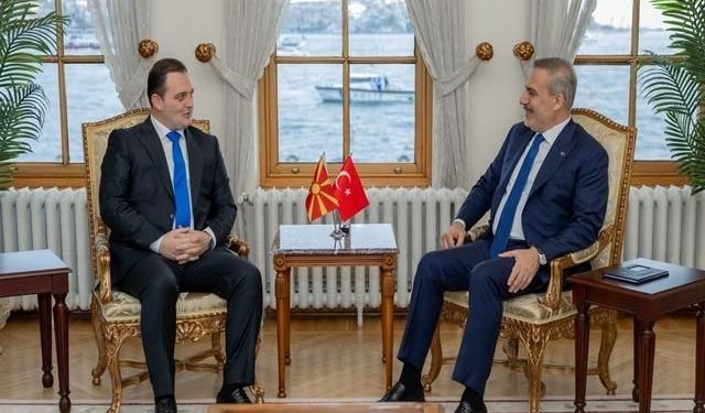 Dışişleri Bakanı Fidan, Kuzey Makedonya Devlet Bakanı Zeynula ile İstanbul'da görüştü