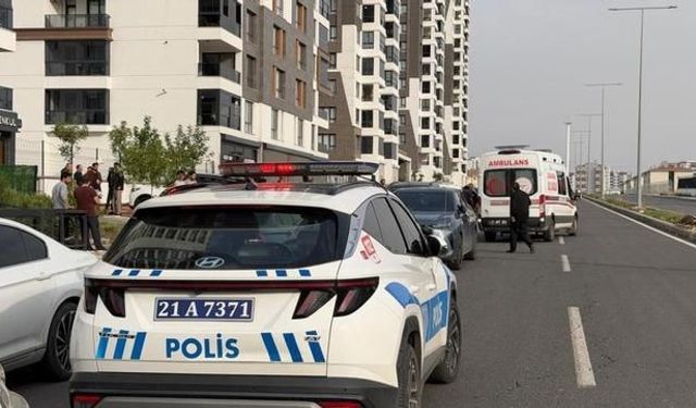 Diyarbakır Kayapınar'da Çıkan Kavgada 2 Kişi Yaralandı