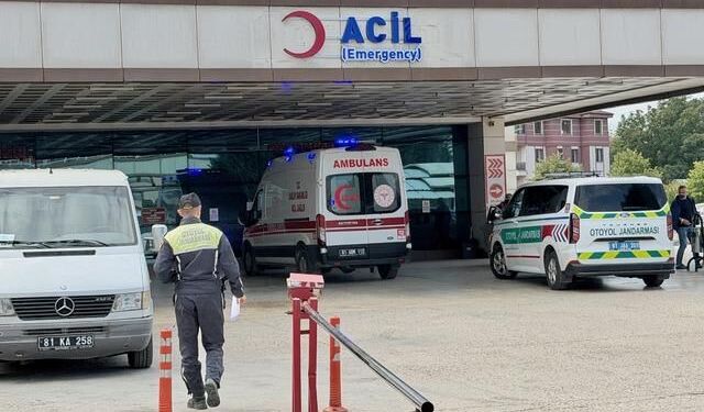 Düzce'de Fabrikada Yemek Sonrası 25 İşçi Zehirlendi