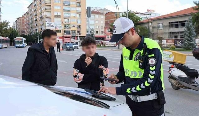 Elazığ'da motosiklet sürücülerine yönelik kapsamlı denetim gerçekleştirildi