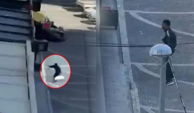 Esenyurt'ta Kuyumcuya Silahlı Saldırı Anı Kameraya Yansıdı