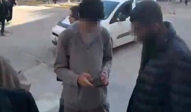Eskişehir'de gence zorla tespih satmaya çalışan kişi Ankara'da yakalandı
