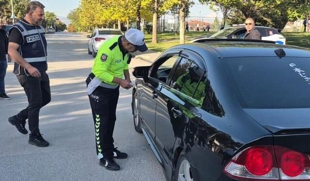Eskişehir'de Okul Çevreleri ve Servis Araçlarına Güvenlik Denetimi