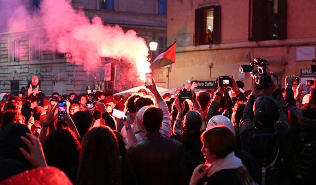 Fransa'da 410 bin kişi sokaklarda, Avrupa genelinde protestolar büyüyor