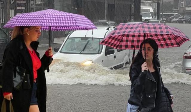 İstanbul için AKOM ve Meteoroloji'den kritik yağış uyarısı: 5 ilçeye dikkat