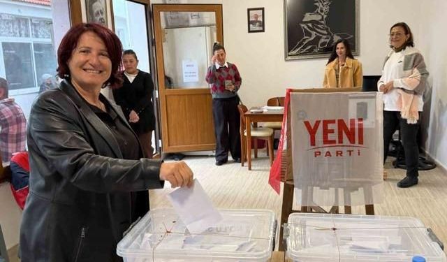 Karaburun Belediye Başkanı İlkay Girgin Erdoğan Yeni Parti üyeliğinden istifa etti