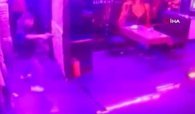 Küçükçekmece'deki silahlı saldırıda 2 kişi yaşamını yitirdi, 8 şüpheli gözaltında