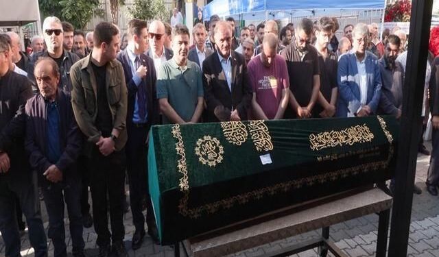 Maltepe'de çöken binada hayatını kaybeden Hüseyin Özkurt toprağa verildi