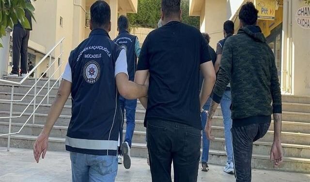 Marmaris'te göçmen kaçakçılığı operasyonunda 4 kişi tutuklandı