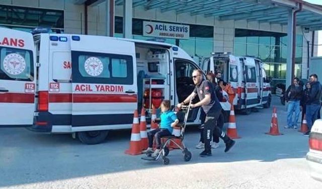Samsun'da 9 öğrenci gıda zehirlenmesi şüphesiyle hastaneye kaldırıldı