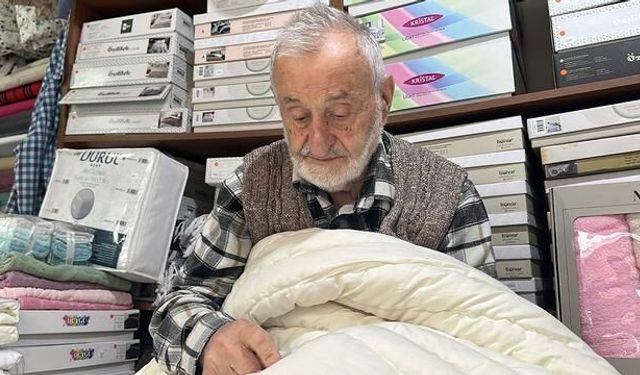 Sapanca'da 70 Yıldır Yorgancılık Mesleğini Sürdüren 'Yastıkçı Dede' Üç Kuşağa Örnek Oldu