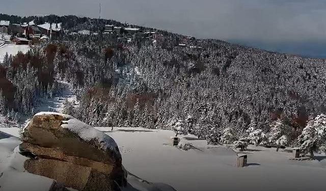 Uludağ'da kar yağışı etkili oldu