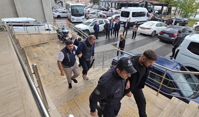 Zonguldak'ta bina çökmesiyle ilgili 3 kişi tutuklandı