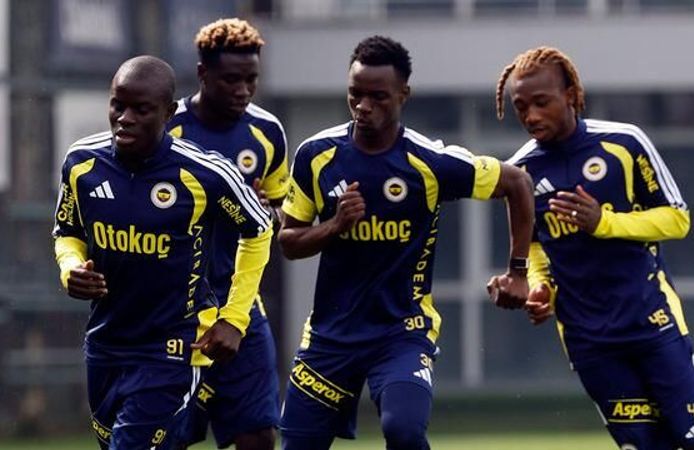 Fenerbahçe'de Amara Diouf Ocak'ta Süper Lig'e Kiralanabilir