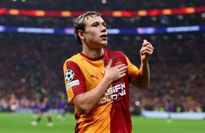 Galatasaray, Batrakov'un golüyle Barcelona karşısında öne geçti