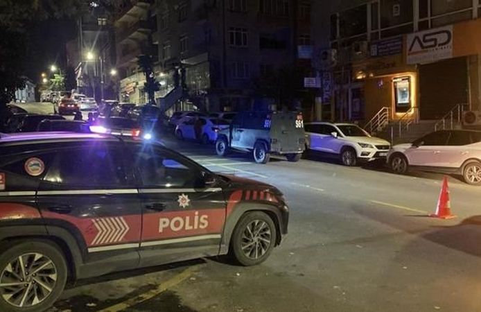 Kağıthane'de silahlı saldırıya uğrayan oto yıkamacı yaşamını yitirdi