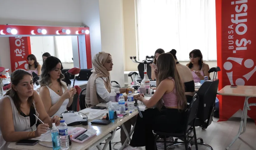 Bursa'dan kadın istihdamına destek