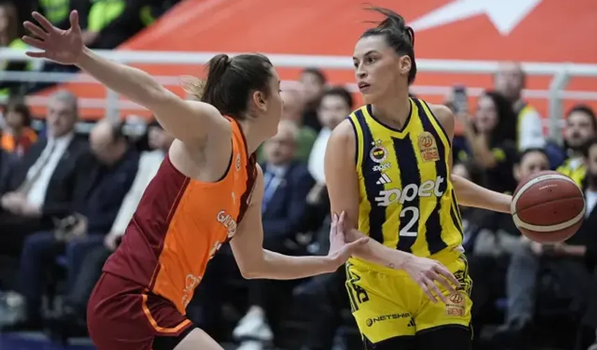 Kupa Derbisi: Fenerbahçe Galatasaray'ı Farklı Devirdi!