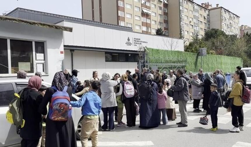 Ataşehir'de Ortaokulda Öğrenciler Zehirlendi
