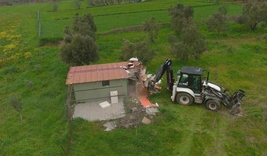 Çanakkale'de Mart Ayında 21 Kaçak Yapı Yıkıldı