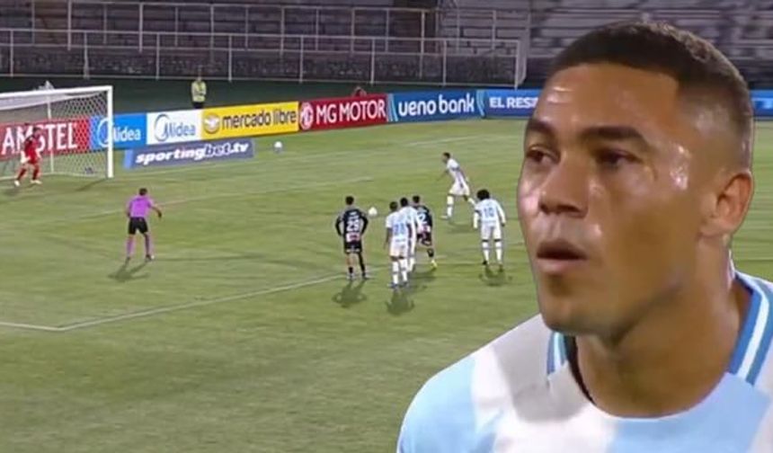 Carlos Vinicius, Gremio'da 6 Dakikada Üç Penaltı Kaçırdı