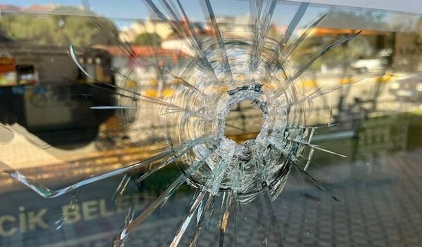 Germencik'te Belediyeye Ait Mağazaya Silahlı Saldırı: Eski Belediye Başkanı Gözaltında