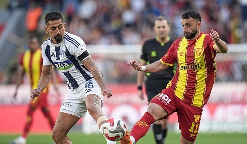 Göztepe ve Kasımpaşa 3-3'lük Skorla Sahadan Ayrıldı