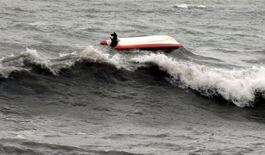 Hindistan'da Tekne Kazası: En Az 10 Kişi Hayatını Kaybetti
