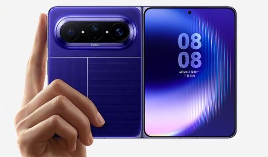 Huawei'den Yeni Katlanabilir Telefon: Pura X Max Resmen Tanıtıldı