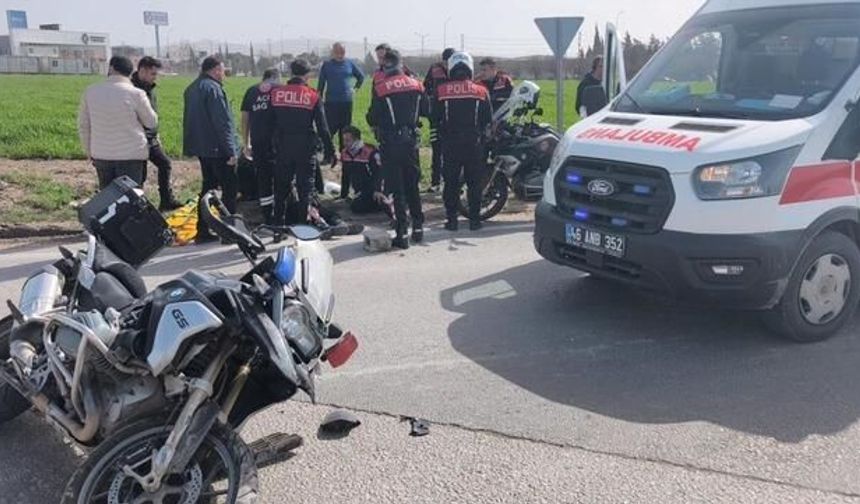 Kahramanmaraş'ta Ehliyetsiz Genç Sürücü Polislere Çarptı: 2 Memur Yaralandı