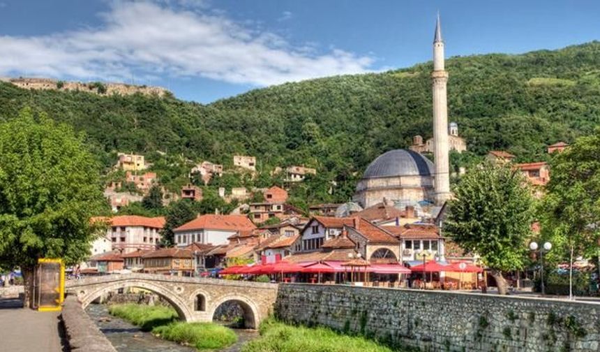 Kosova'da Türkçe Yaygınlığı ve Kültürel Miras Öne Çıkıyor