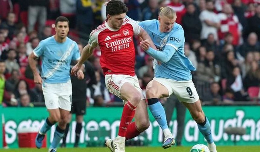 Manchester City, Arsenal'i Sahasında 2-1 Yenerek Şampiyonluk Yarışında Öne Geçti