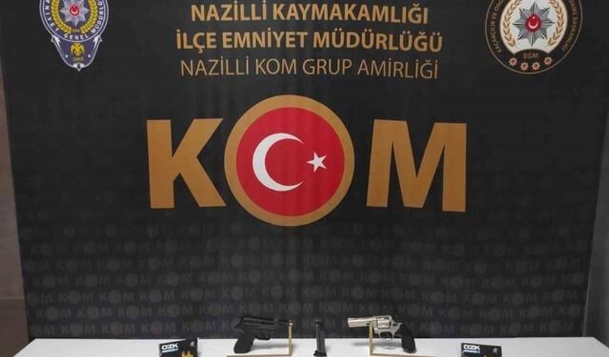 Nazilli'de İş Yerinde Ruhsatsız Silahlar Ele Geçirildi