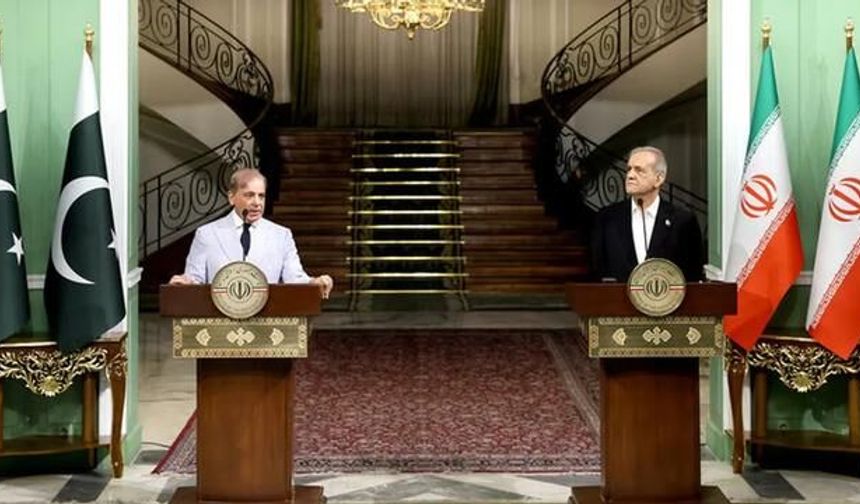 Pakistan Başbakanı Şahbaz Şerif, İran Cumhurbaşkanı Pezeşkiyan ile Kritik Telefon Görüşmesi Yaptı