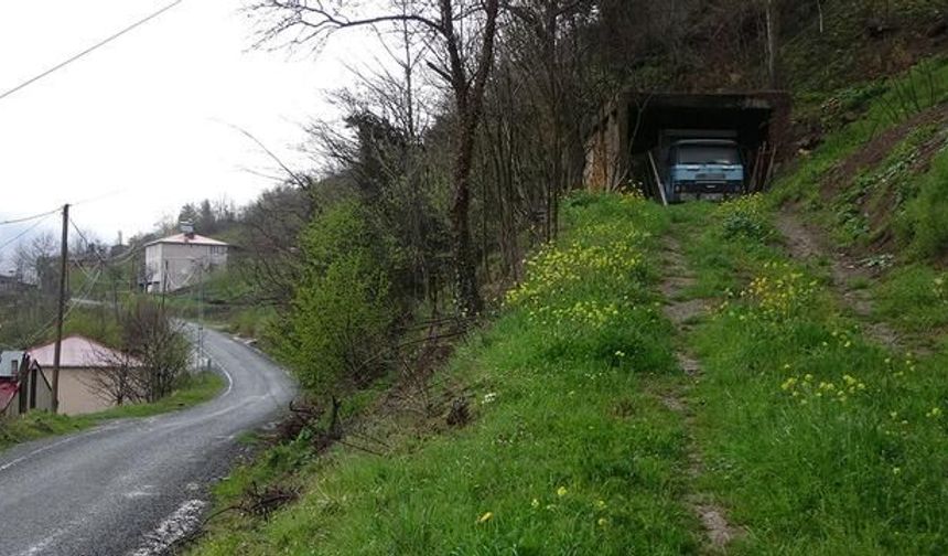 Trabzon'da Baba Yadigârı Kamyon 7 Yıldır Özenle Korunuyor