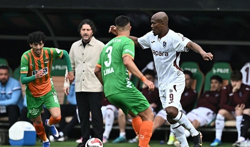 Trabzonspor, Alanyaspor Deplasmanında 1-1 Berabere Kaldı