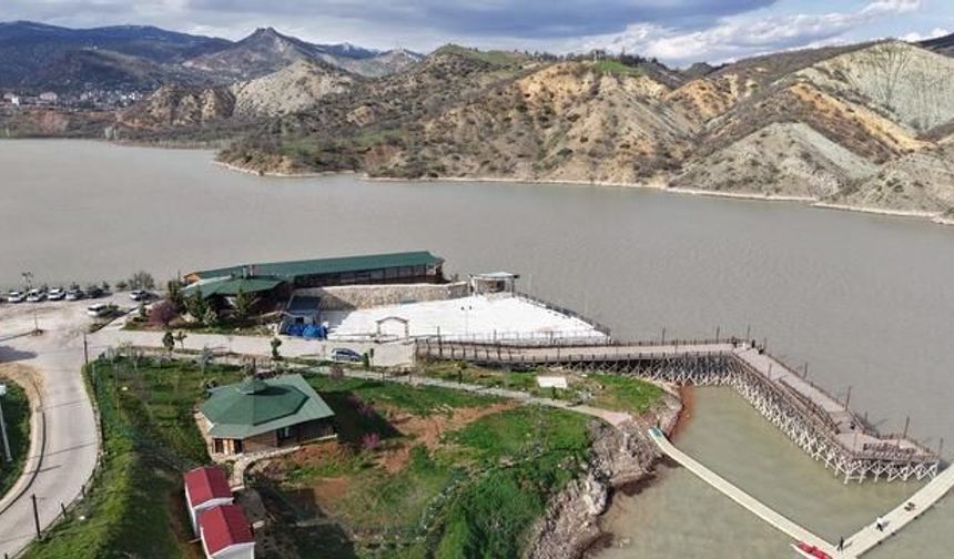 Tunceli'de Uzunçayır Baraj Gölü Sevindiren Yükseliş