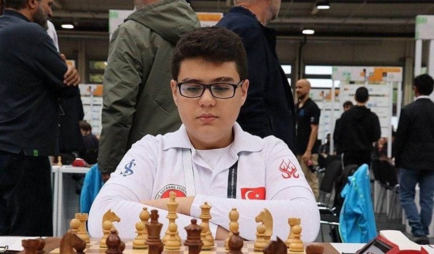 Yağız Kaan Erdoğmuş, Satrançta 2700 ELO Barajını Aşan En Genç Büyükusta Oldu